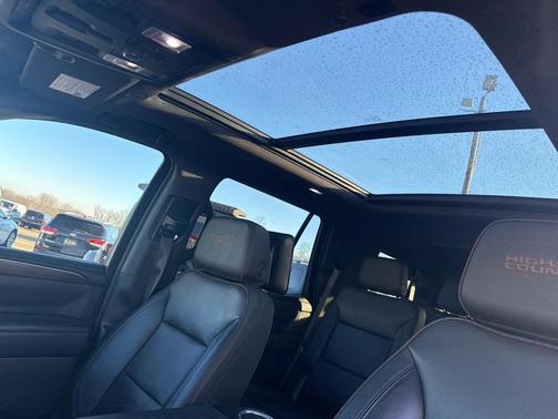 2024 Chevrolet Tahoe 4WD High Country