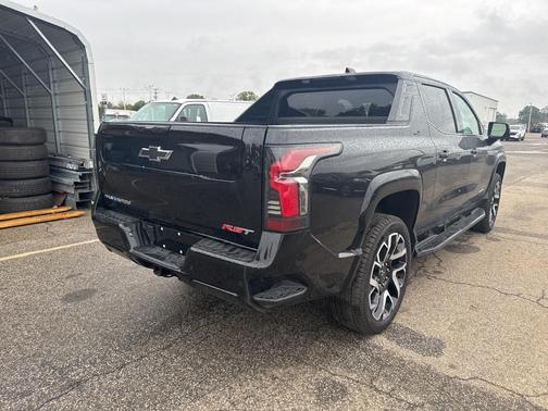 2025 Chevrolet Silverado EV RST