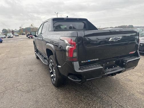 2025 Chevrolet Silverado EV RST