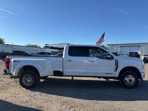 2024 Ford F-350 Platinum