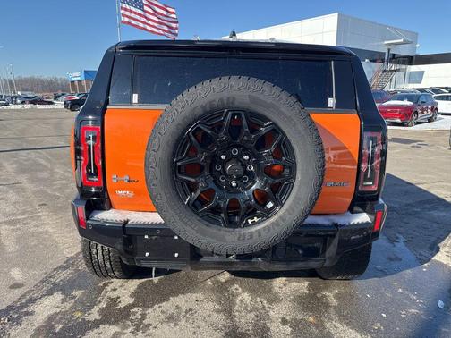 2024 GMC HUMMER EV SUV 2X