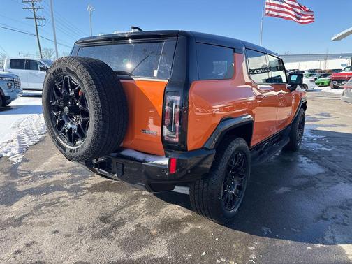 2024 GMC HUMMER EV SUV 2X