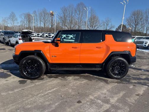 2024 GMC HUMMER EV SUV 2X