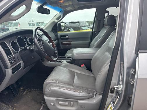 2013 Toyota Sequoia Platinum