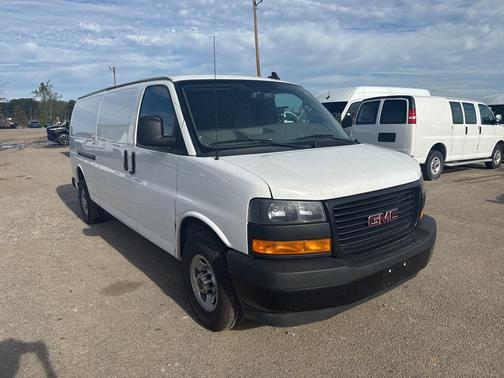 2023 GMC Savana 2500 Work Van