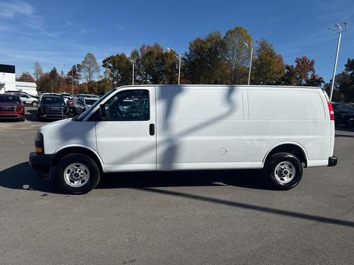 2023 GMC Savana 2500 Work Van