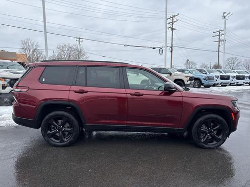 2023 Jeep Grand Cherokee L Altitude