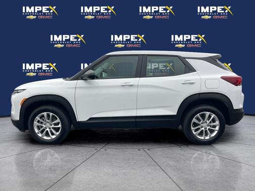 Summit White 2026 Chevrolet Trailblazer LS