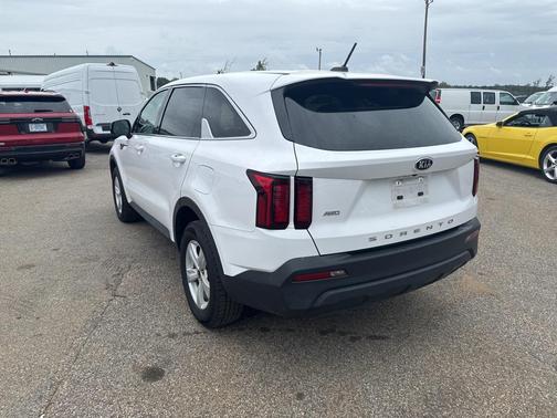 2021 Kia Sorento LX