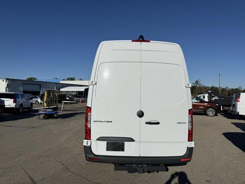 2025 Mercedes-Benz Sprinter 2500 High Roof
