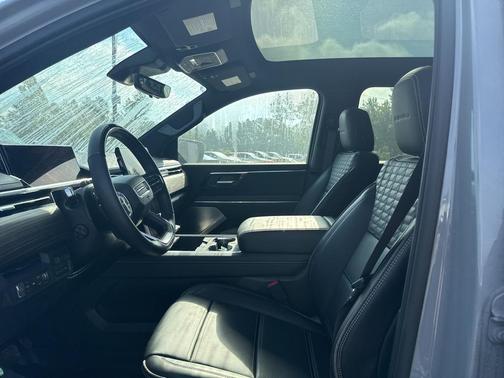 2024 GMC Sierra EV Denali Edition 1