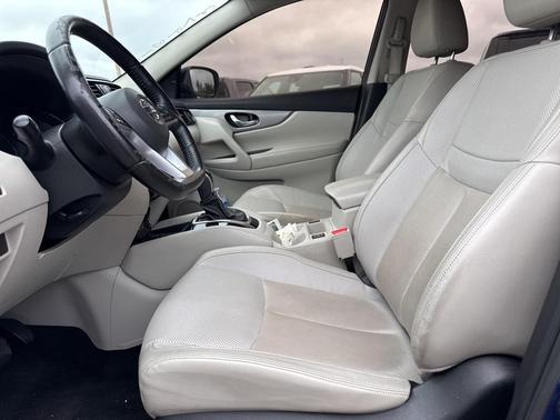 2020 Nissan Rogue Sport SL