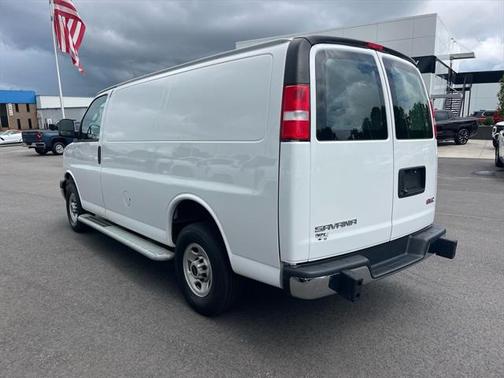 2022 GMC Savana 2500 Work Van