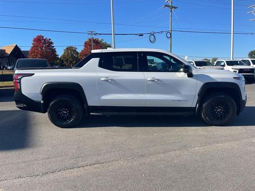2025 Chevrolet Silverado EV LT