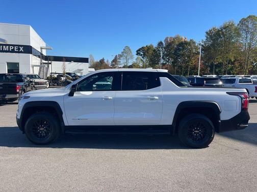 2025 Chevrolet Silverado EV LT