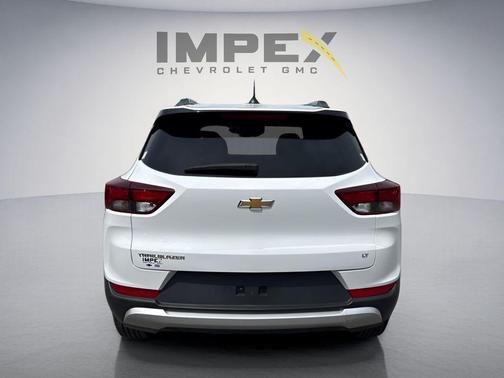 Summit White 2025 Chevrolet Trailblazer LT