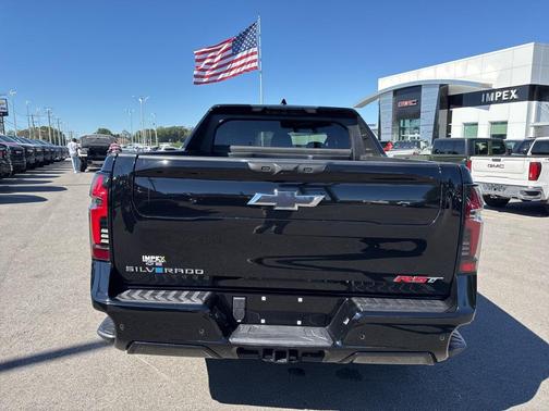 2025 Chevrolet Silverado EV RST