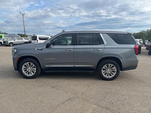 2022 GMC Yukon SLT