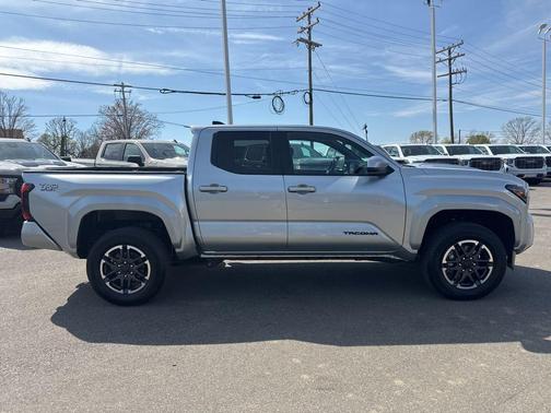 2025 Toyota Tacoma SR