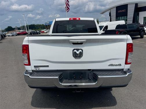 2020 RAM 2500 Big Horn Crew Cab 4X4 6'4' Box