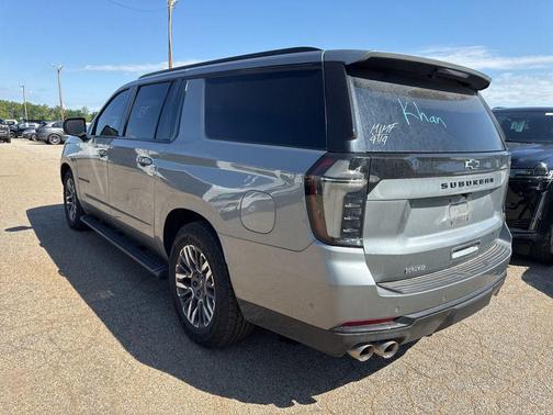 Sterling Gray Metallic 2025 Chevrolet Suburban 4WD Z71