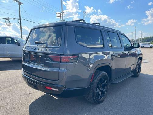 2023 Jeep Wagoneer Series II Carbide