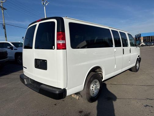 2024 Chevrolet Express 3500 RWD 3500 Extended Wheelbase LS