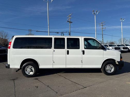 2024 Chevrolet Express 3500 RWD 3500 Extended Wheelbase LS