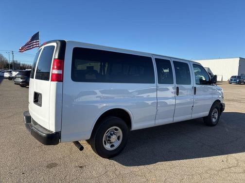 2024 Chevrolet Express 3500 RWD 3500 Extended Wheelbase LS