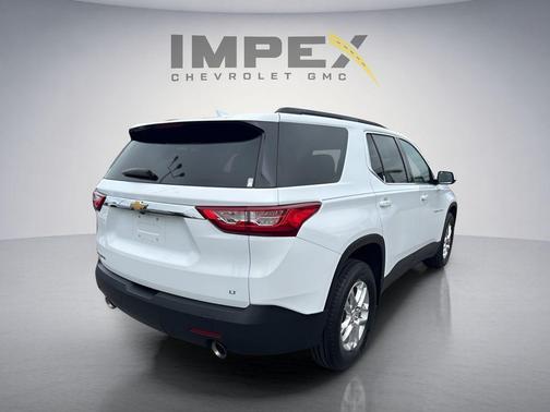 Summit White 2020 Chevrolet Traverse LT Cloth