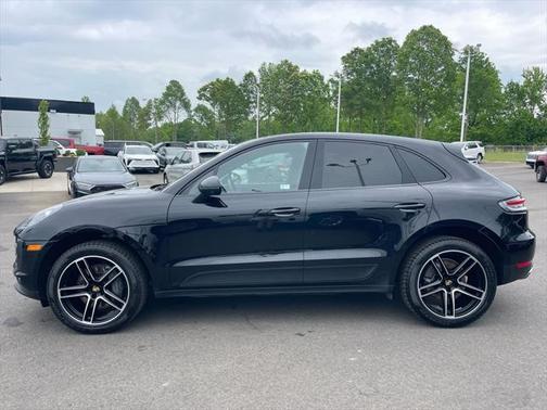 2021 Porsche Macan Base