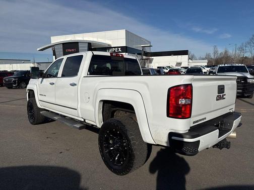 2017 GMC Sierra 2500 Denali
