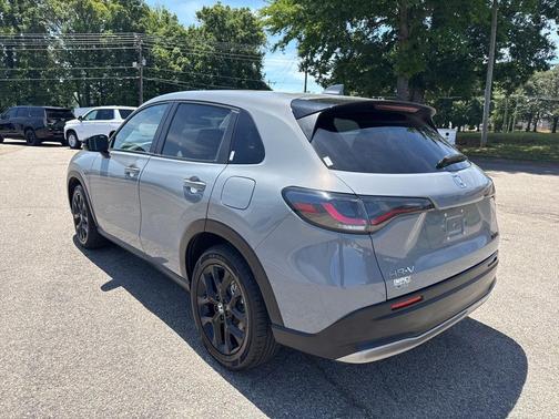 Urban Gray Pearl 2025 Honda HR-V AWD Sport