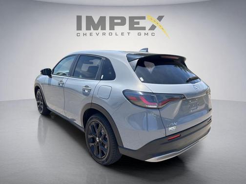 Urban Gray Pearl 2025 Honda HR-V AWD Sport