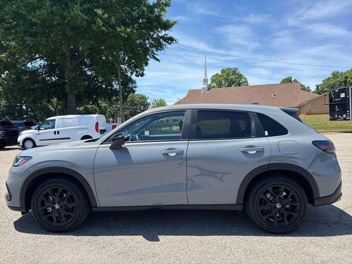 Urban Gray Pearl 2025 Honda HR-V AWD Sport