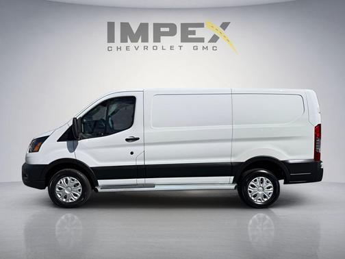 Oxford White 2023 Ford Transit-250 Base