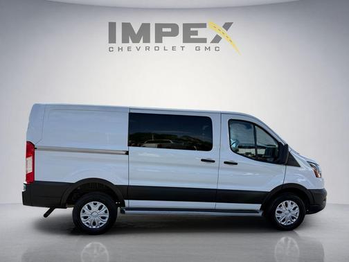 Oxford White 2023 Ford Transit-250 Base