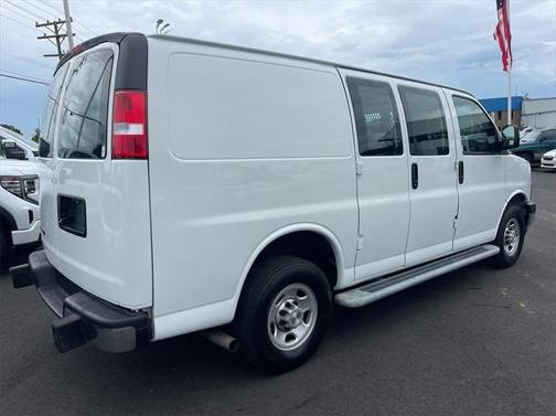 2022 Chevrolet Express 2500 RWD 2500 Regular Wheelbase WT