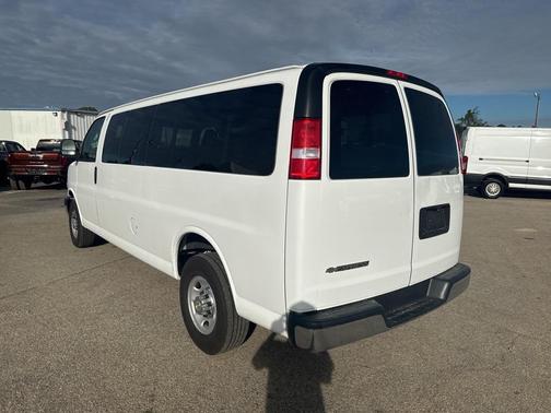 2024 Chevrolet Express 3500 RWD 3500 Extended Wheelbase LT