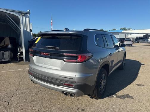 2025 GMC Acadia FWD Elevation