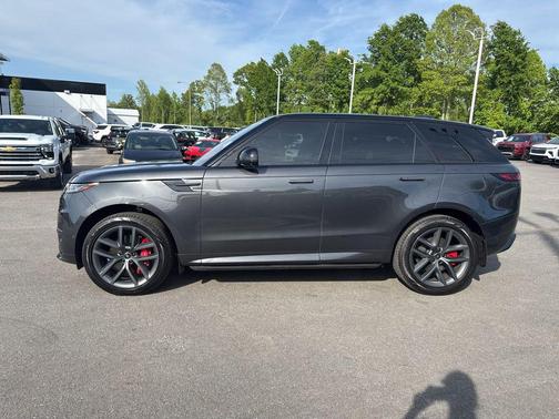 2023 Land Rover Range Rover Sport SE