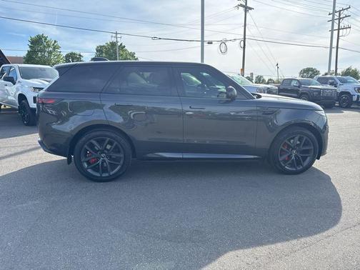 2023 Land Rover Range Rover Sport SE