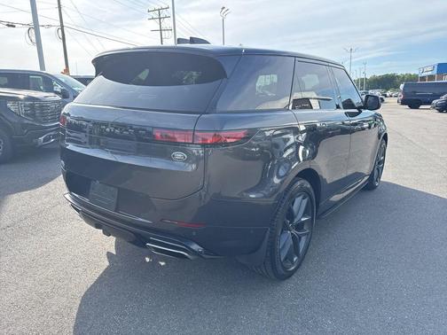 2023 Land Rover Range Rover Sport SE