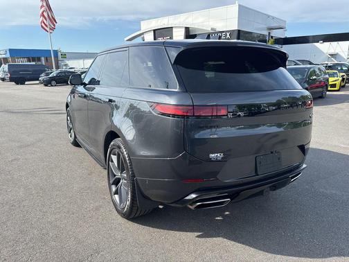 2023 Land Rover Range Rover Sport SE