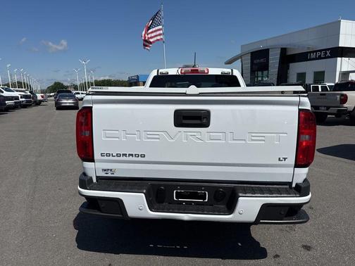 Summit White 2022 Chevrolet Colorado LT