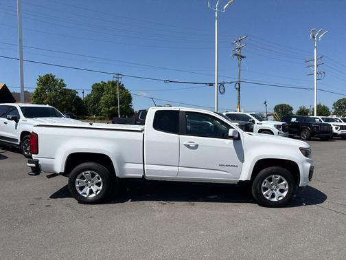 Summit White 2022 Chevrolet Colorado LT
