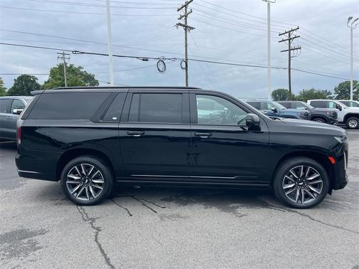 2022 Cadillac Escalade ESV Sport