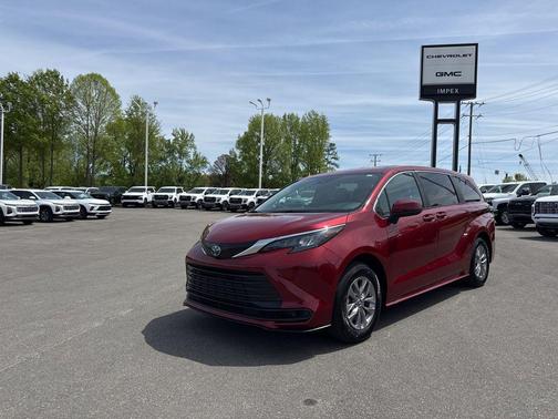 Ruby Flare Pearl 2025 Toyota Sienna LE