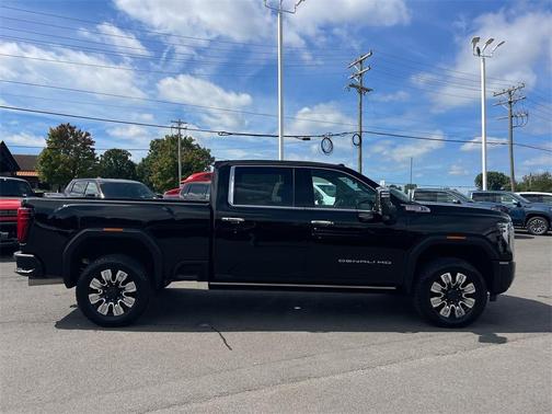 2024 GMC Sierra 2500 Denali