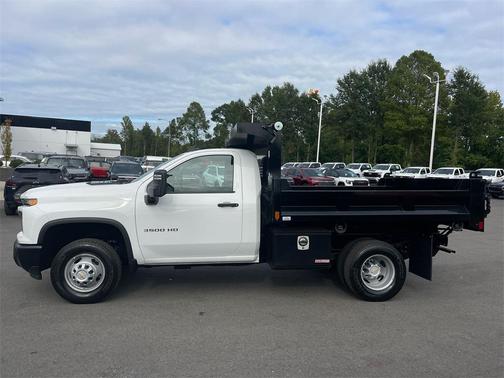 2024 Chevrolet Silverado 3500 WT